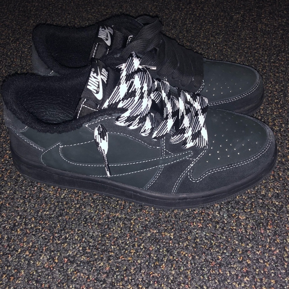 Travis Scott black phantoms size 9 unused